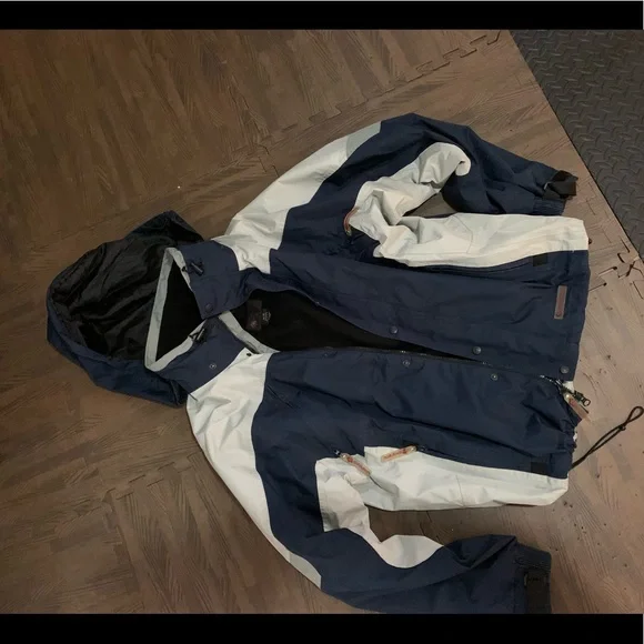 Evolution Jacket - Picture 1 of 3